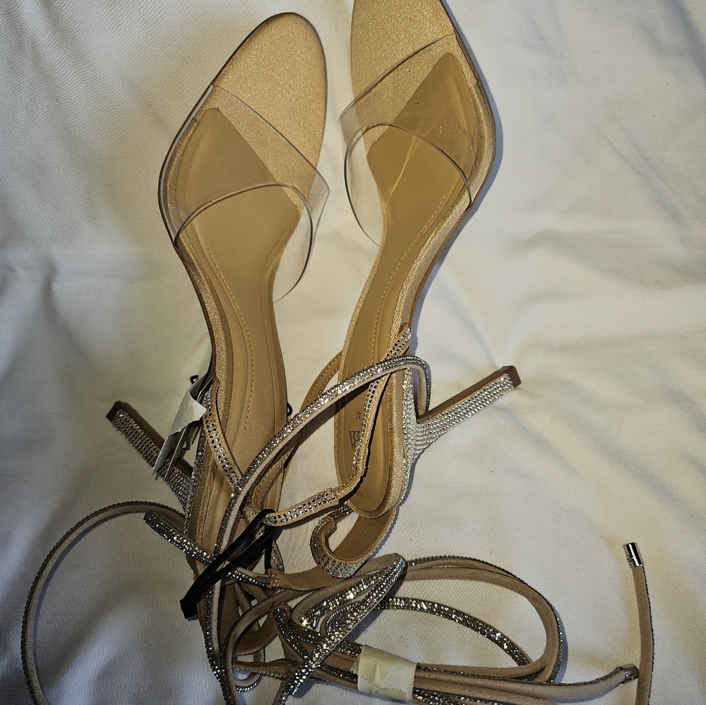 Shoes - Picture 3 of 10